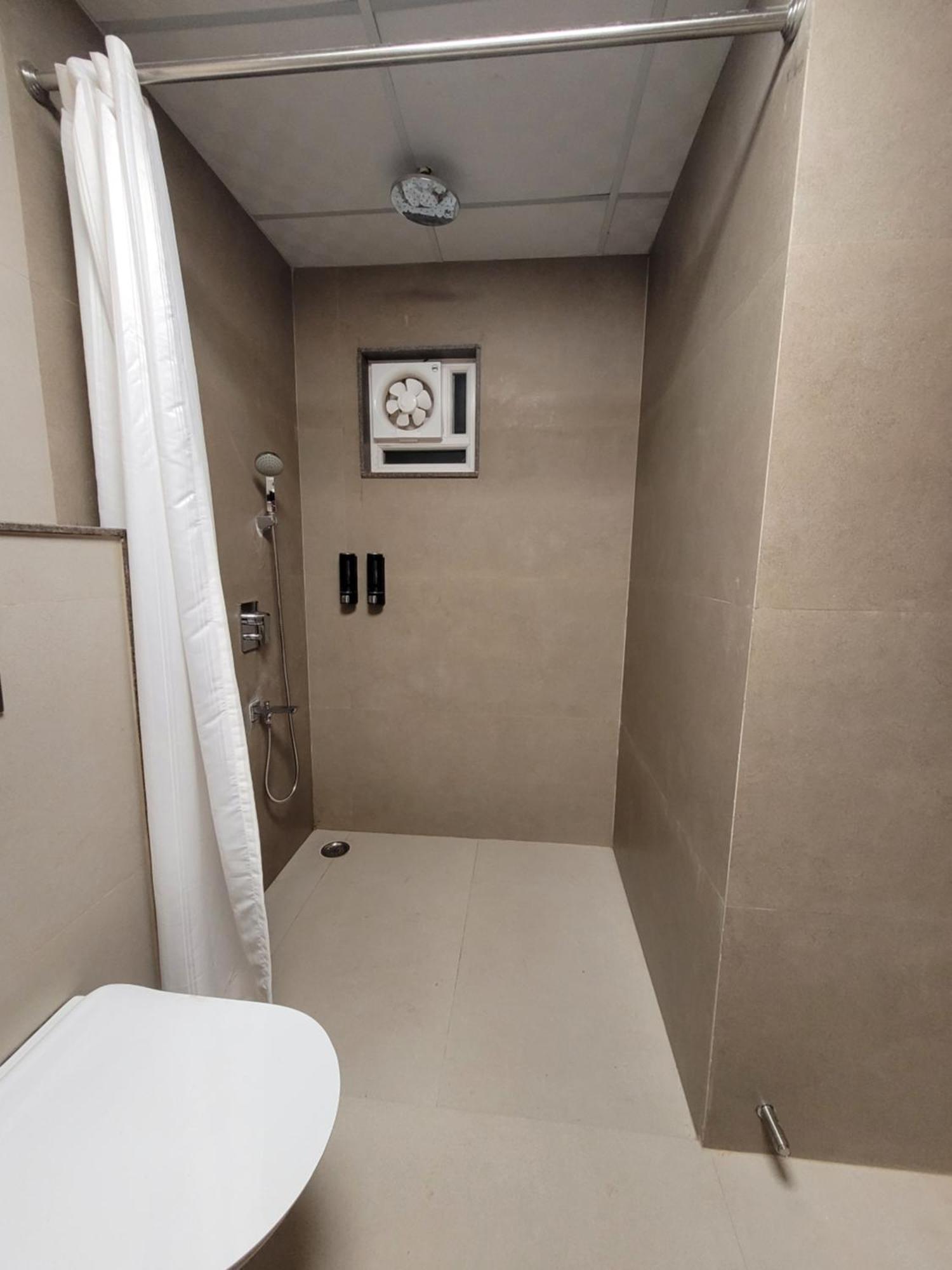 Hotel Ananda Kashi Варанаси Екстериор снимка
